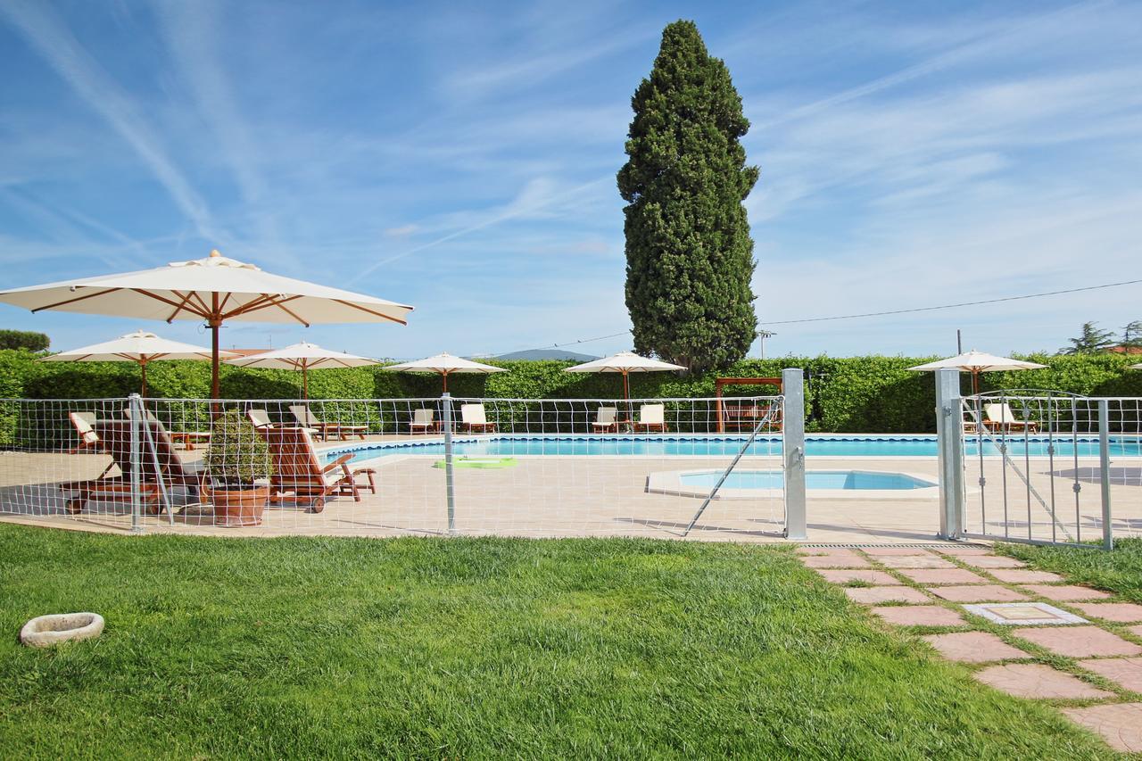 Aparthotel Podere Tre Cipressi à Campiglia Marittima Extérieur photo